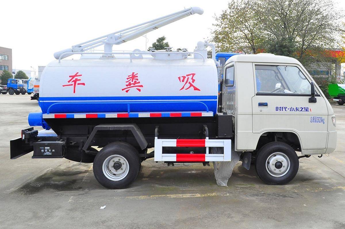 吸污車與吸糞車 一字之差背后的區(qū)別解析